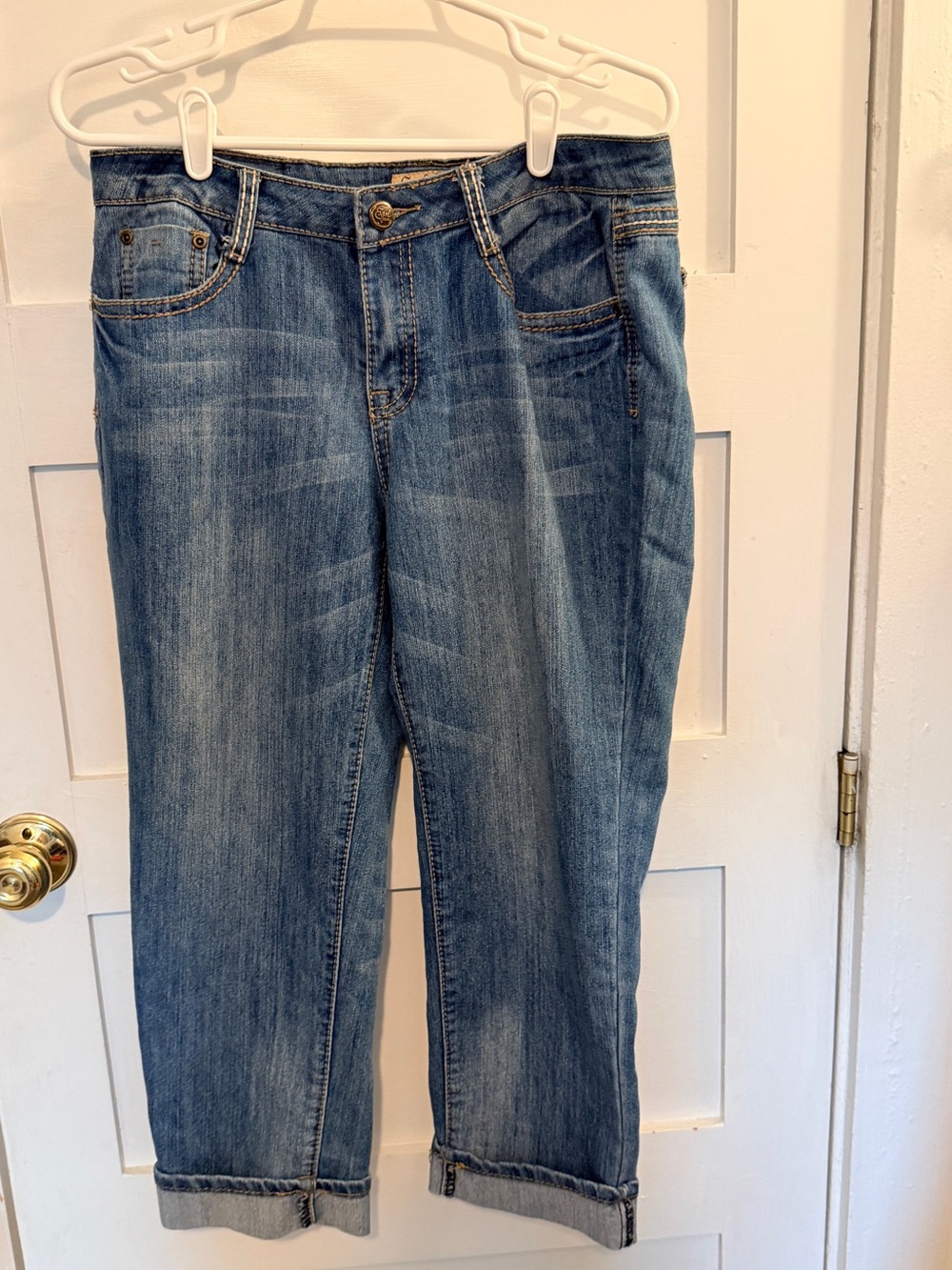Earl Jeans Mid Blue Cropped Ankle Jeans